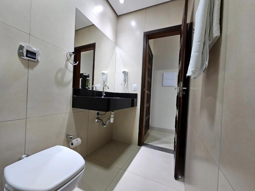 Vitoria Palace Hotel Sinop Bagian luar foto